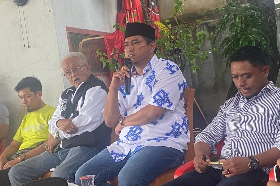Caleg PDIP Dapil satu Andi Muhammad Haekal di dampingi Ketua DPC PDIP Bombana Suryadin dan Kerabat 